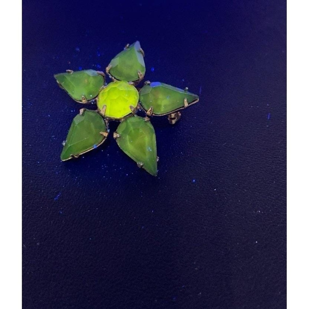 ⁠Vintage Uranium Glass Purple Rhinestone Brooch Pin Star Flower UV Glow Green